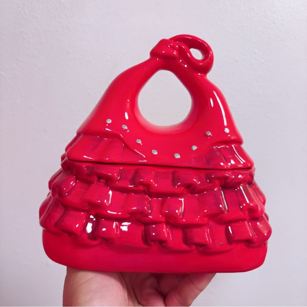 Vintage Davids Cookies Ruffled Red Hand Bag Purse Cookie Jar Canister 6.5”T 5”W